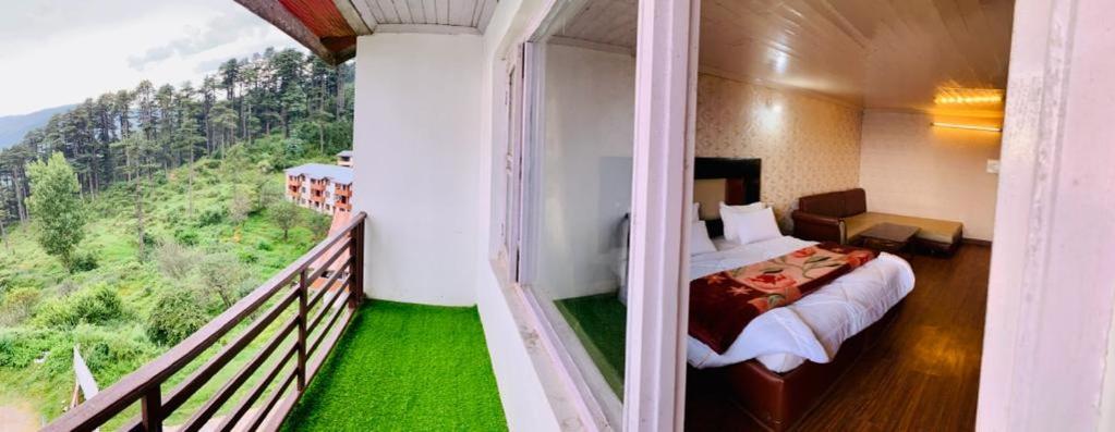 Hotel Patnitop By Emt Bagian luar foto